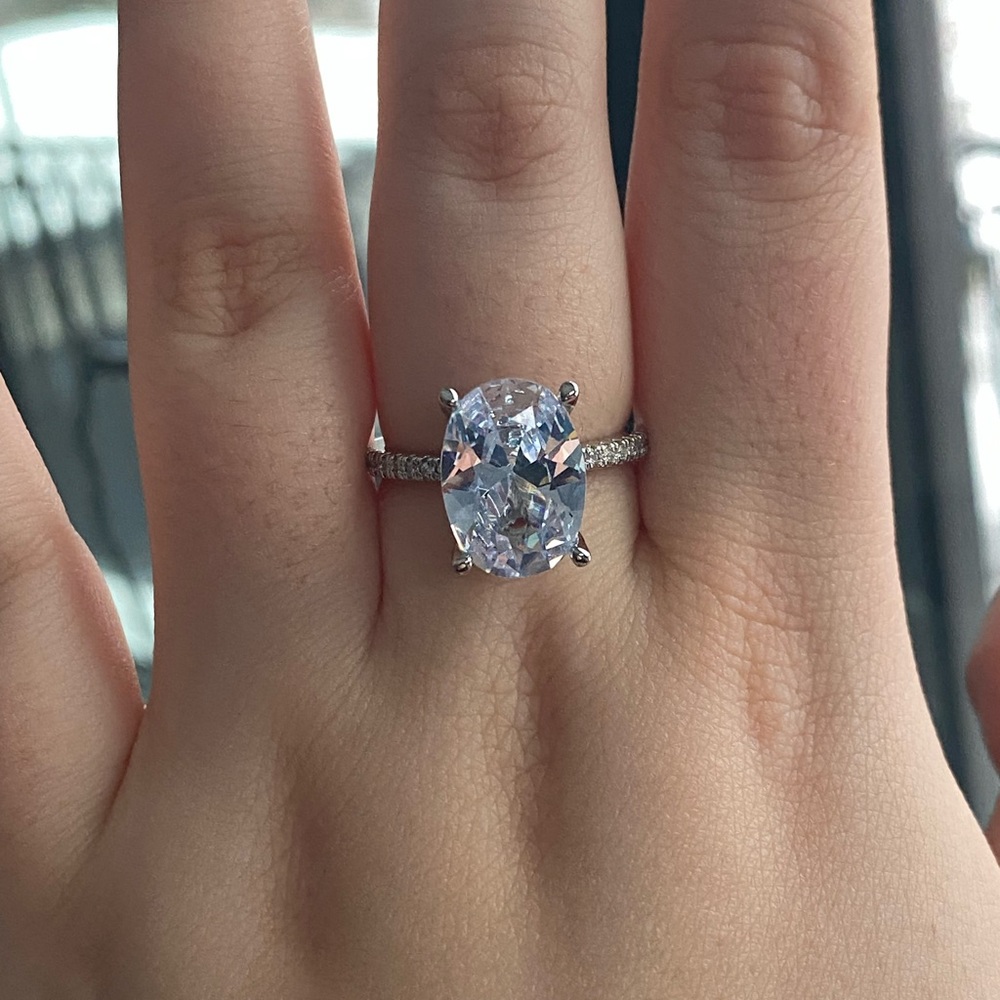 Silver ring - Picture 2 of 2